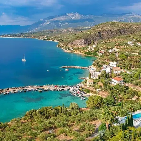 Semesterbostad Kitries Summer Getaway - Eden Seaside