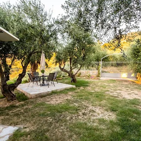 Kitries Summer Getaway - Eden Seaside *