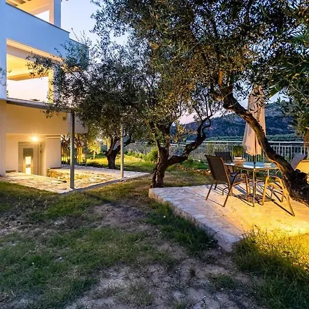 Kitries Summer Getaway - Eden Seaside * Kitriaí